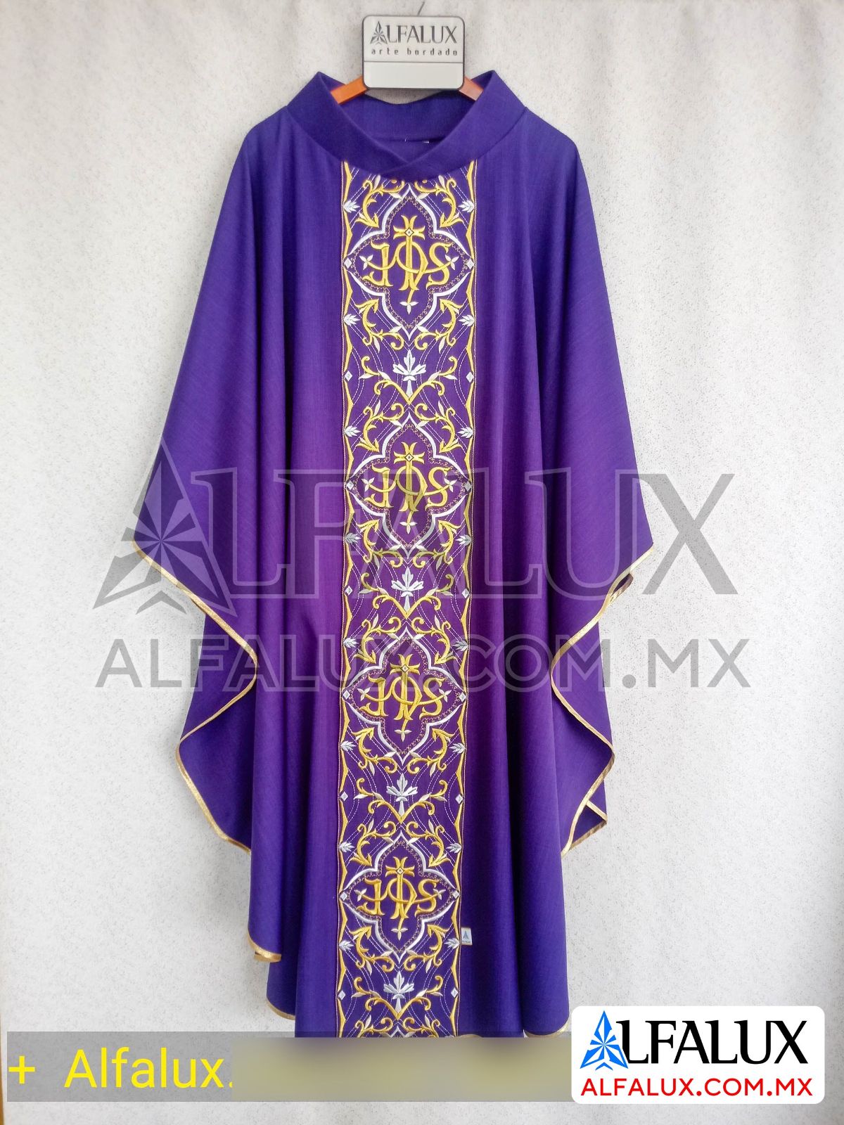 26 REDENTOR JHS Morado Central 23